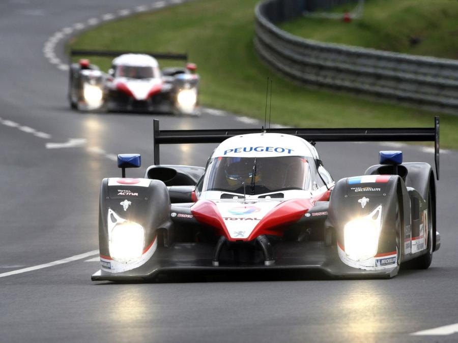  Peugeot 908 V12 HDi 2007 года  (фото 38 из 55)